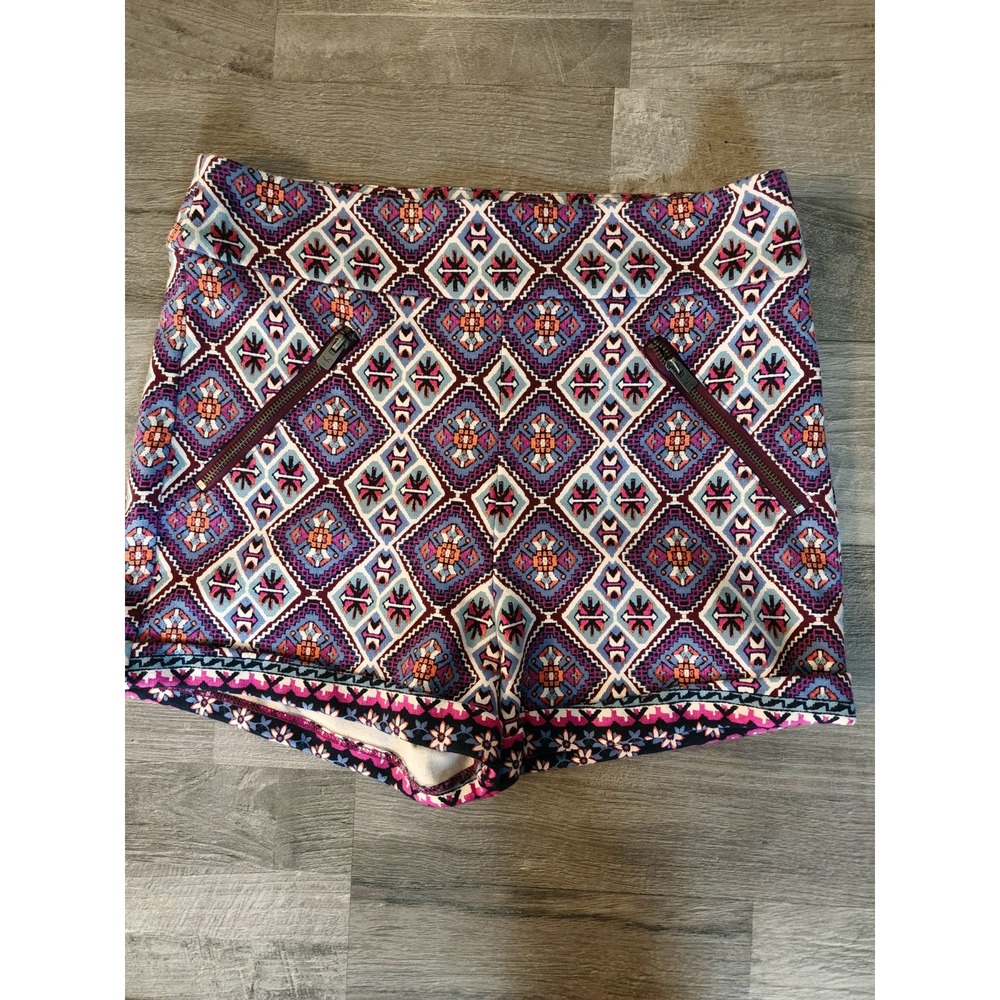 Hollister High Waisted Geometric Diamond Print Zipper Pocket Shorts Purple Small